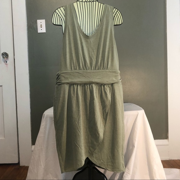 Banana Republic Dresses & Skirts - Banana Republic Knit Sleeveless Dress